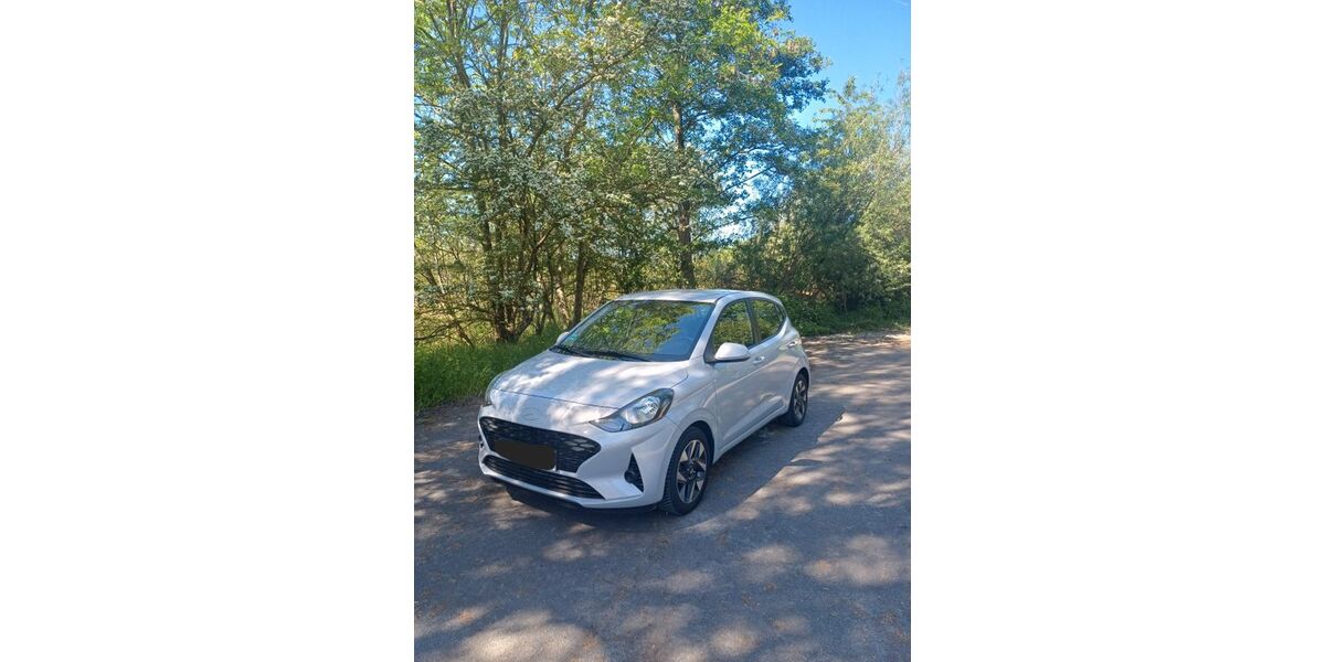 Hyundai i10 15.000 km 14.900 &euro; Grömitz 23743