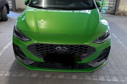 Ford Focus 35.000 km 31.600 &euro; Otzdorf 04741