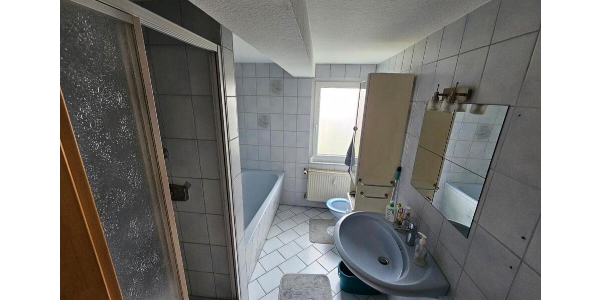 Mehrfamilienhaus, Wohnhaus Zeitlofs - 10 Zimmer, 260 m&sup2;, 265.000&euro; | Angebot:27069359