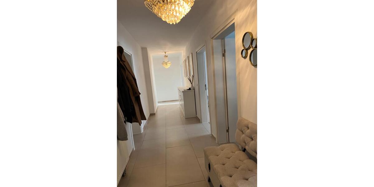 Erdgeschoßwohnung Ziemetshausen - 4 Zimmer, 109 m&sup2;, 1.600&euro; | Angebot:25376410