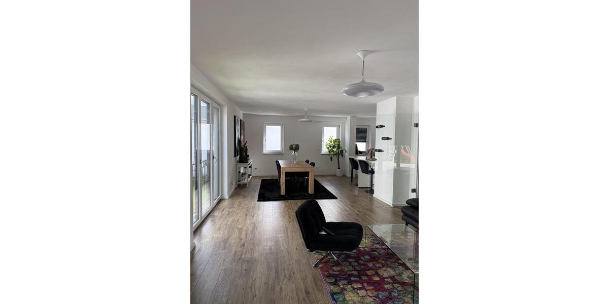 Mehrfamilienhaus, Wohnhaus Geretsried - 17 Zimmer, 404 m&sup2;, 4.000&euro; | Angebot:26660034