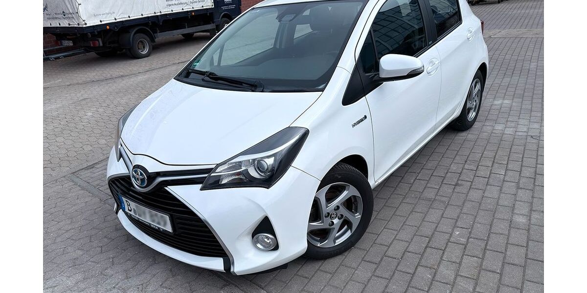Toyota Yaris 90.220 km 10.300 &euro; Berlin 13591
