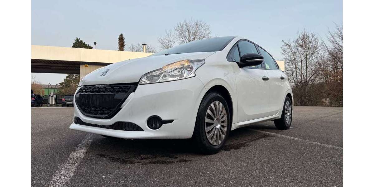 Peugeot 208 148.000 km 4.950 &euro; Schopfheim 79650