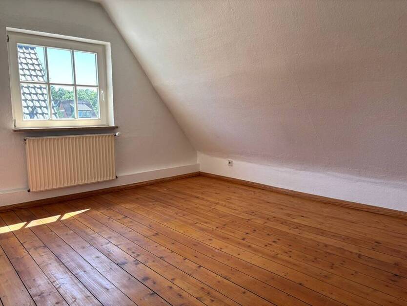 Charmantes + gemütliches Einfamilienhaus mit tollem Garten in ruhiger Lage von Wellingsbüttel!