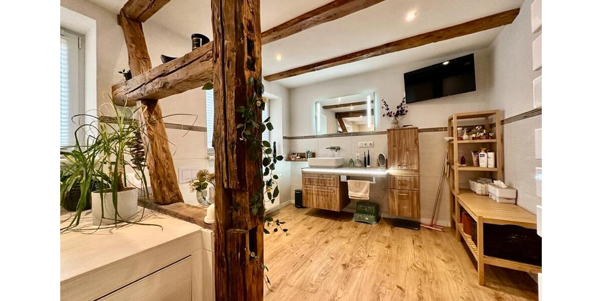 Gewerbeobjekt Floh-Seligenthal Seligenthal - 11 Zimmer, 518 m&sup2;, 470.000&euro; | Angebot:25148112