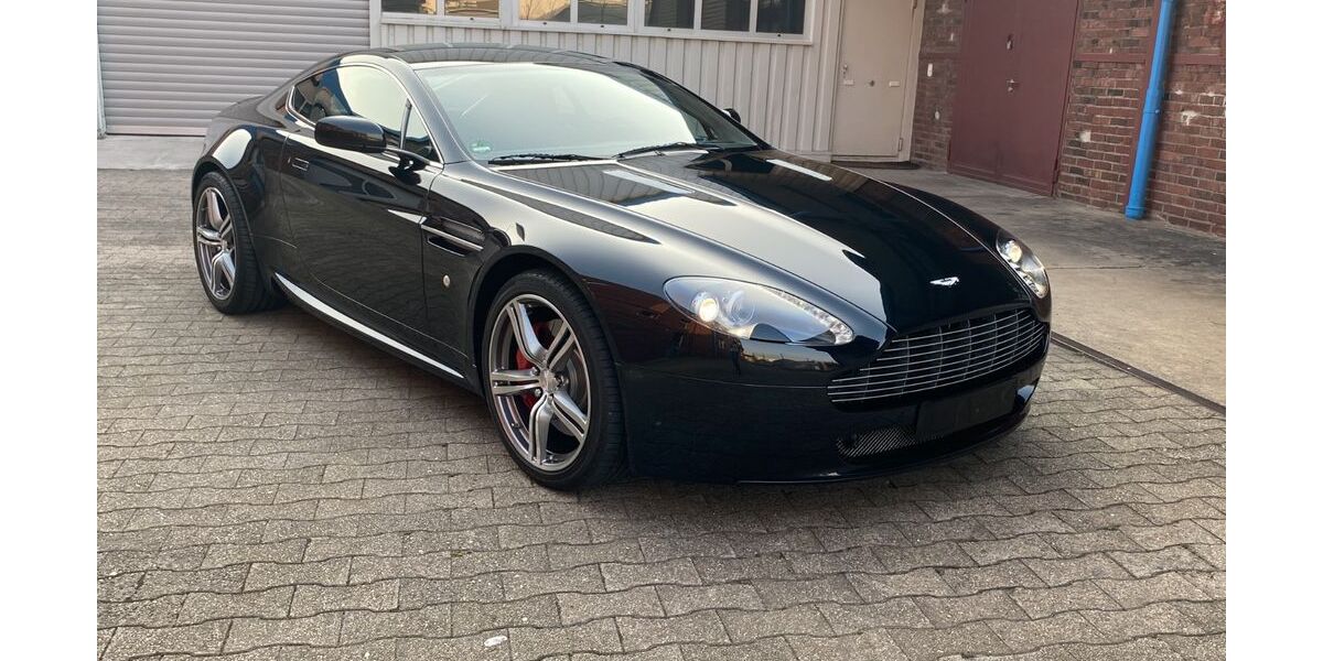 Aston Martin V8 Vantage 96.700 km 50.000 &euro; Holzwickede 59439