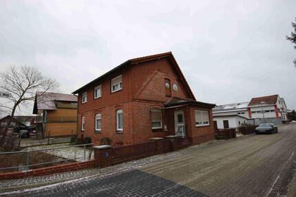 Haus Meinersen - 7 Zimmer, 170 m&sup2;, 1.200&euro; | Angebot:26417046