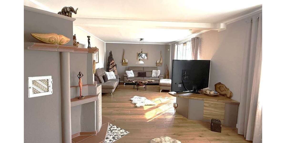 Einfamilienhaus Weiden in der Oberpfalz - 8 Zimmer, 217 m&sup2;, 549.000&euro; | Angebot:26252785