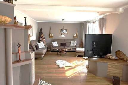 Haus Weiden in der Oberpfalz - 8 Zimmer, 217 m&sup2;, 549.000&euro; | Angebot:26252785