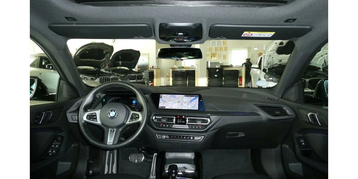 BMW 218 Gran Coupe iMSport PanDach,Kamera NP:55.520 23.158 km 27.290 &euro; Landshut 84030
