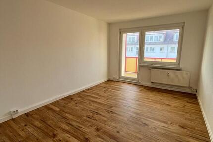 Wohnung Tangermünde - 3 Zimmer, 60 m&sup2;, 421&euro; | Angebot:24761201