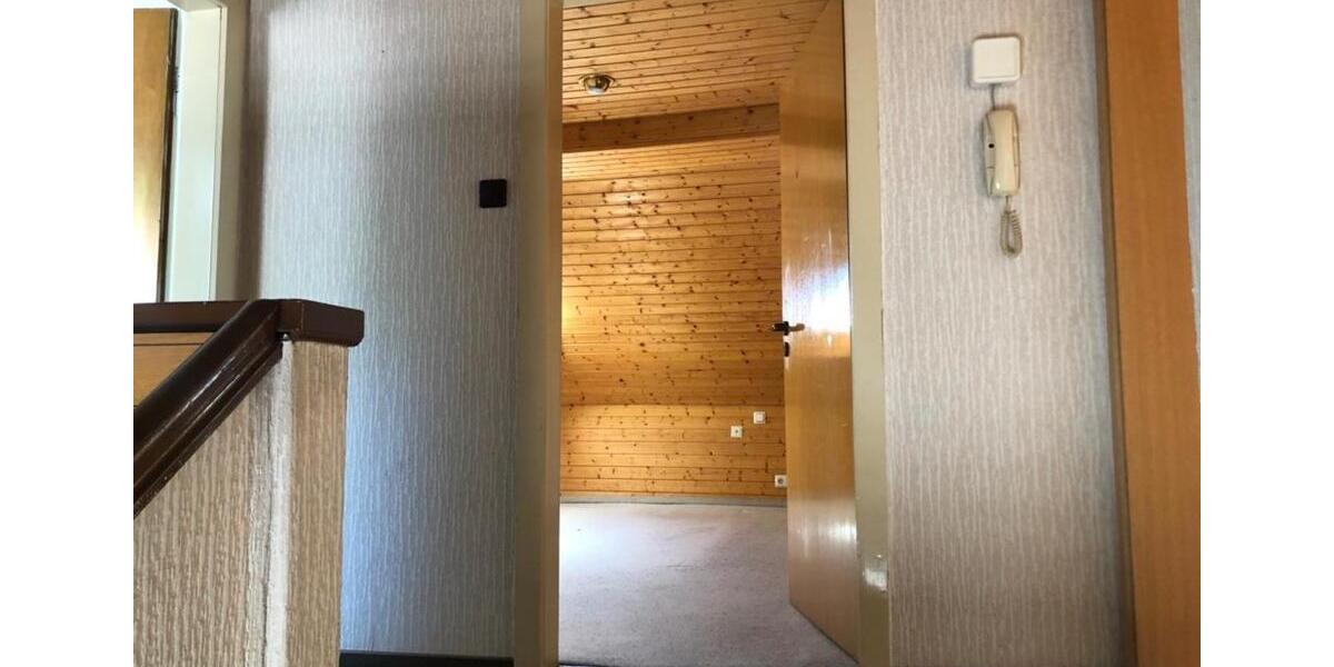 Einfamilienhaus Bebra - 10 Zimmer, 282 m&sup2;, 2.190&euro; | Angebot:25239180