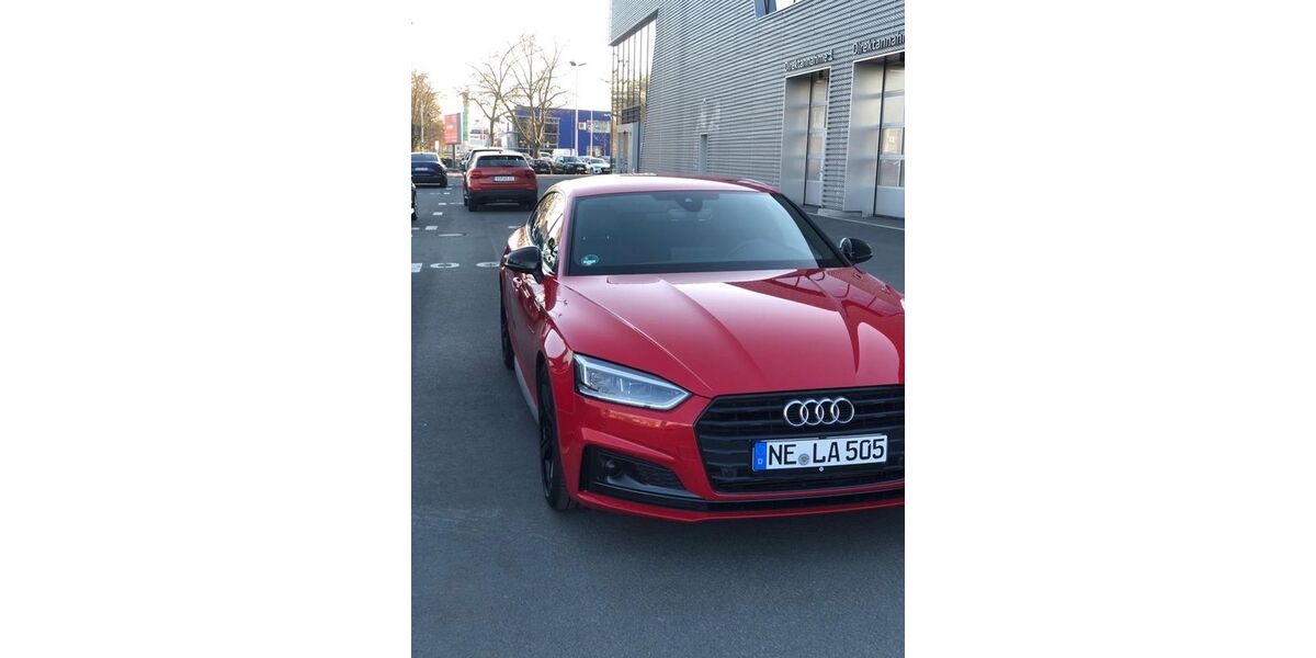 Audi A5 150.420 km 21.990 &euro; Düsseldorf 40549