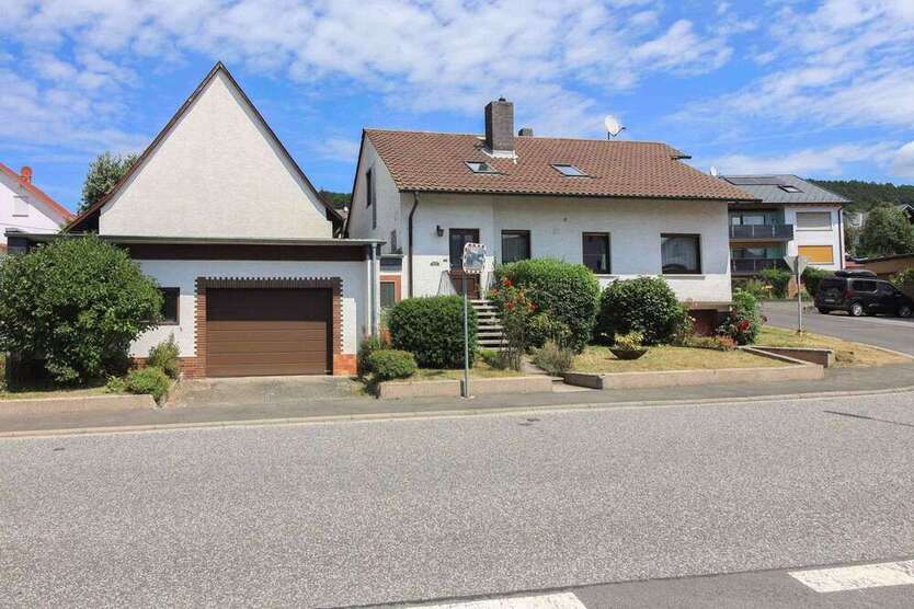 Haus zum Kaufen in Biebergemünd 239.000 € 152.94 m²