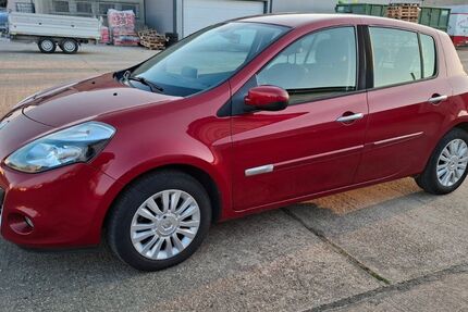 Renault Clio 88.061 km 3.999 &euro; Halle 06116