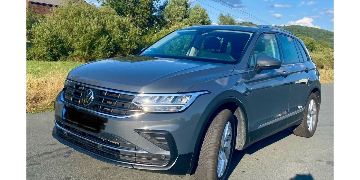 VW Tiguan 81.843 km 21.990 &euro; Ehringshausen 35630