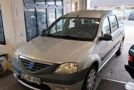 Dacia Logan 80.000 km 1.999 &euro; Sandersdorf-Brehna 06792