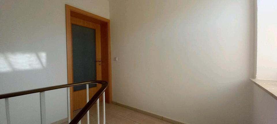 Etagenwohnung Steinheim - 4 Zimmer, 103 m&sup2;, 700&euro; | Angebot:26321487