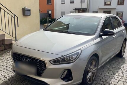 Hyundai i30 134.000 km 10.500 &euro; Preist 54664