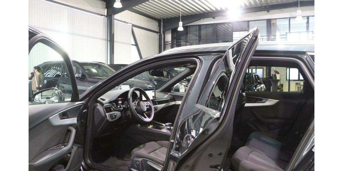 Audi A4 Avant 40 TFSI ADVANCED / LED / PANORAMA 55.000 km 28.994 &euro; Hamm 59077