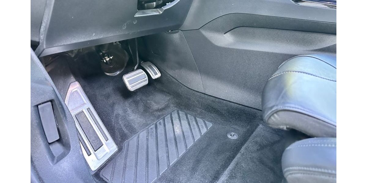 Peugeot 5008 130.000 km 20.199 &euro; Dingolfing 84130