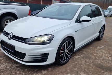 VW Golf 291.000 km 8.500 &euro; GELTENDORF 82269