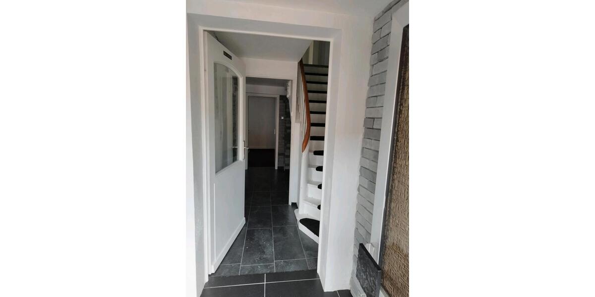 Doppelhaushälfte Wietze - 5 Zimmer, 95 m&sup2;, 170.000&euro; | Angebot:27120759