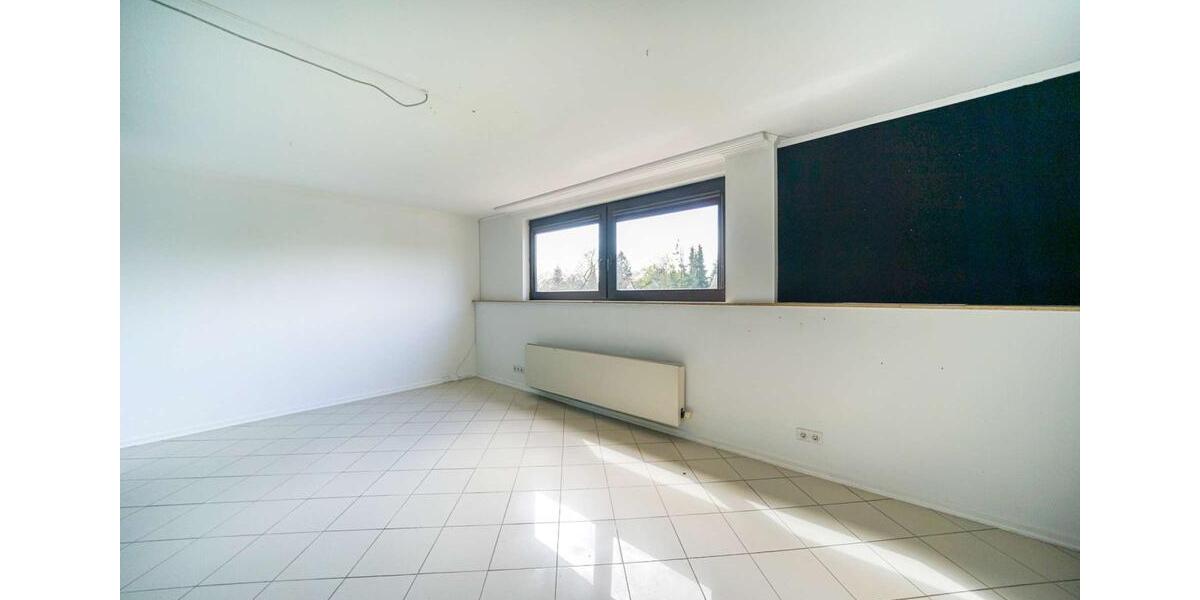 *TOP MIETPREIS: Geräumige Doppelhaushälfte mit großem Garten & Außenbereich in Düsseldorf-Wersten* 5 zimmer