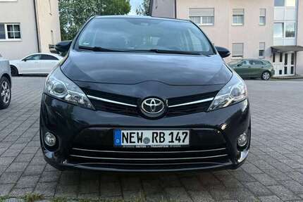 Toyota Verso 140.500 km 8.750 &euro; Vohenstrauß, St 92648