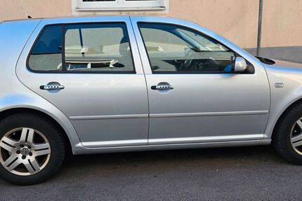 VW Golf 143.000 km 2.000 &euro; Schwandorf 92421