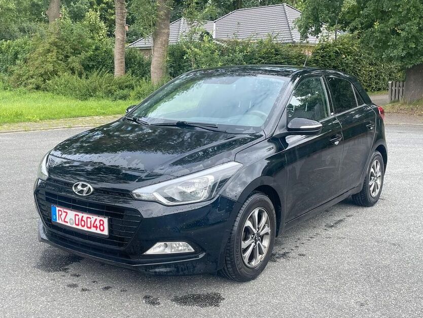 i20