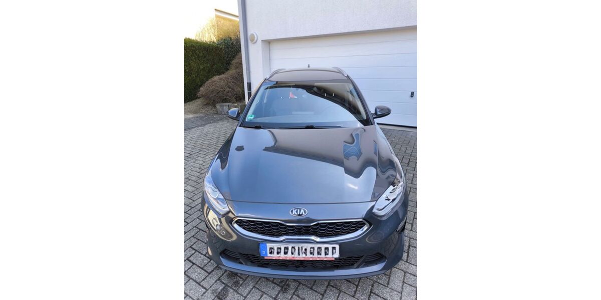 Kia ceed Sportswagon 71.000 km 18.400 &euro; Gummersbach 51645