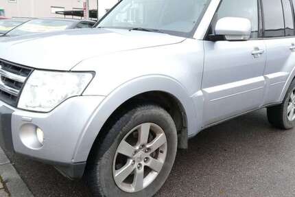 Mitsubishi Pajero 156.226 km 7.999 &euro; Manching 85077