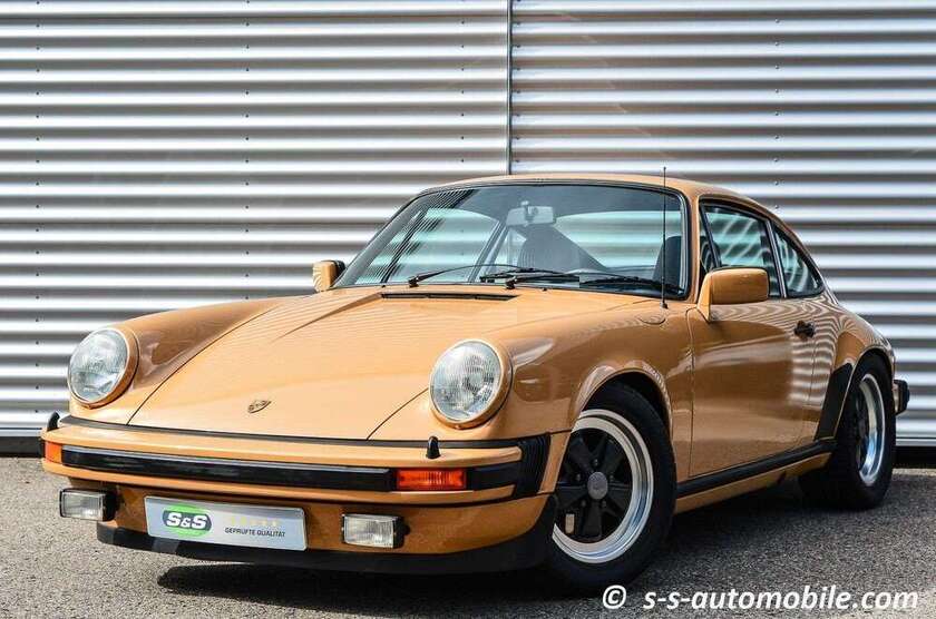 911