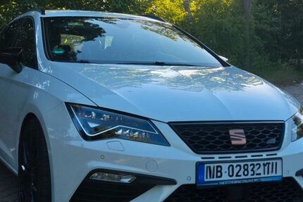 Seat Leon 78.000 km 22.200 &euro; Burghausen 84489
