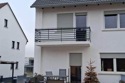 Haus Gunzenhausen - 4 Zimmer, 104 m&sup2;, 398.000&euro; | Angebot:25319153