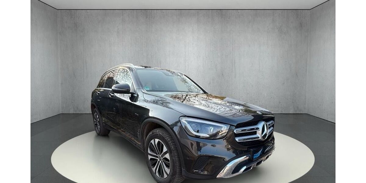Mercedes-Benz GLC 300 165.121 km 28.200 &euro; Weingarten 67366