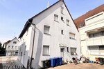 Investition mit Perspektive, sanierungsbedürftige 4- Zimmer Wohnung im Erdgeschoss