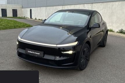 Tesla Model Y 15.851 km 52.600 € Hannover 30519