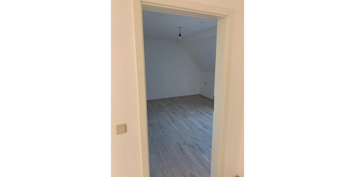 Mehrfamilienhaus, Wohnhaus Schmelz - 10 Zimmer, 239 m&sup2;, 210.000&euro; | Angebot:27117412