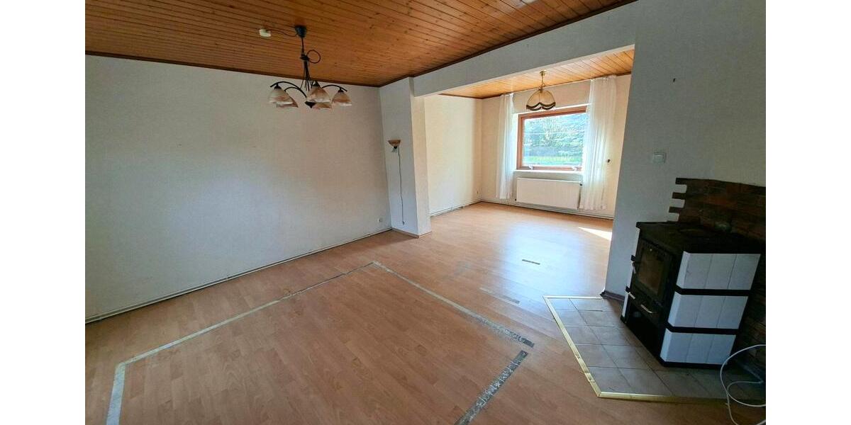 Einfamilienhaus Busdorf - 3 Zimmer, 120 m&sup2;, 179.000&euro; | Angebot:26017231