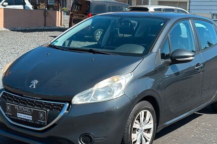 Peugeot 208 197.000 km 3.800 &euro; Euskirchen/Wüschheim 53881