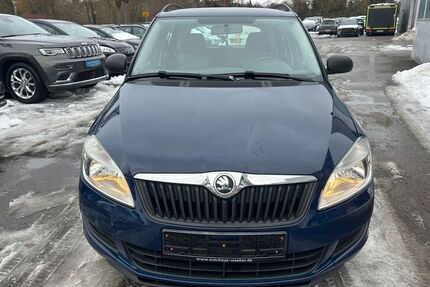 Skoda Fabia 145.242 km 2.490 &euro; Marbach am Neckar 71672