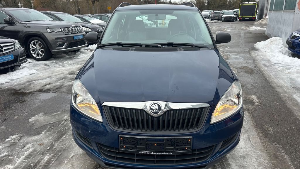 Skoda Fabia 145.242 km 2.990 &euro; Marbach am Neckar 71672