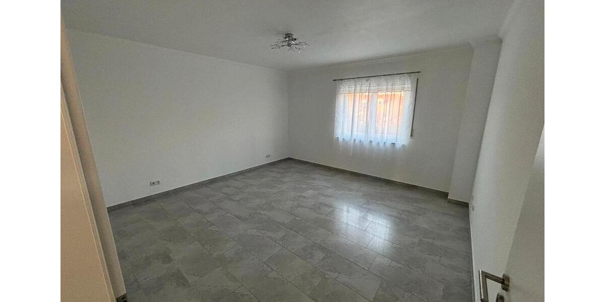 Einfamilienhaus Ramstein-Miesenbach Miesenbach - 1 Zimmer, 190 m&sup2;, 2.250&euro; | Angebot:26101571