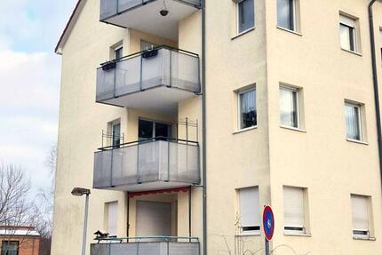 Vermiete 3-R-Wohnung mit Balkon & KFZ-Stellpl, Sanitz Ortsmitte