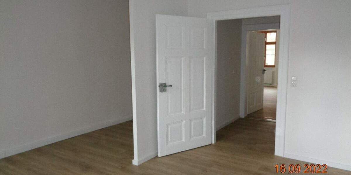 Etagenwohnung Naumburg (Saale) Naumburg - 3 Zimmer, 105 m&sup2;, 755&euro; | Angebot:26378199