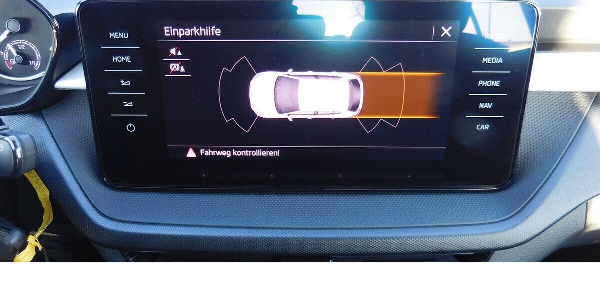 Skoda Fabia 1.0 Ambition MPI BMT Navi Klima 13.700 km 14.990 &euro; Vordorf 38533