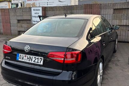 VW Jetta 149.000 km 7.900 &euro; Bad Neuenahr 53474