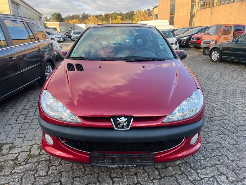Peugeot 206 150.000 km 1.999 € Friolzheim 71292